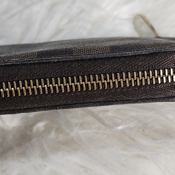 LOUIS VUITTON WALLET BUNDLE - Picture 8 of 16